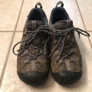 Men’s Keen Hiking shoes